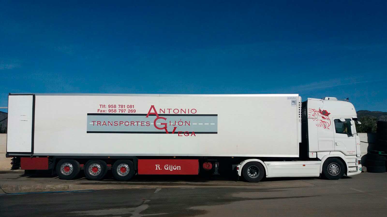 Antonio Gijón operador de transportes - Camiones